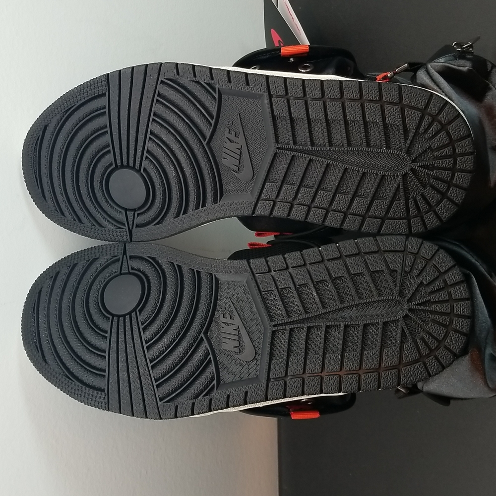 Air Jordan 1 Retro High OG SP Utility Stash. - Picture 3 of 9
